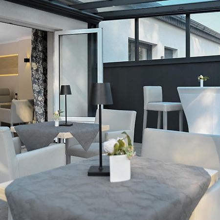 Hotel Zur Eiche Salzkotten Экстерьер фото