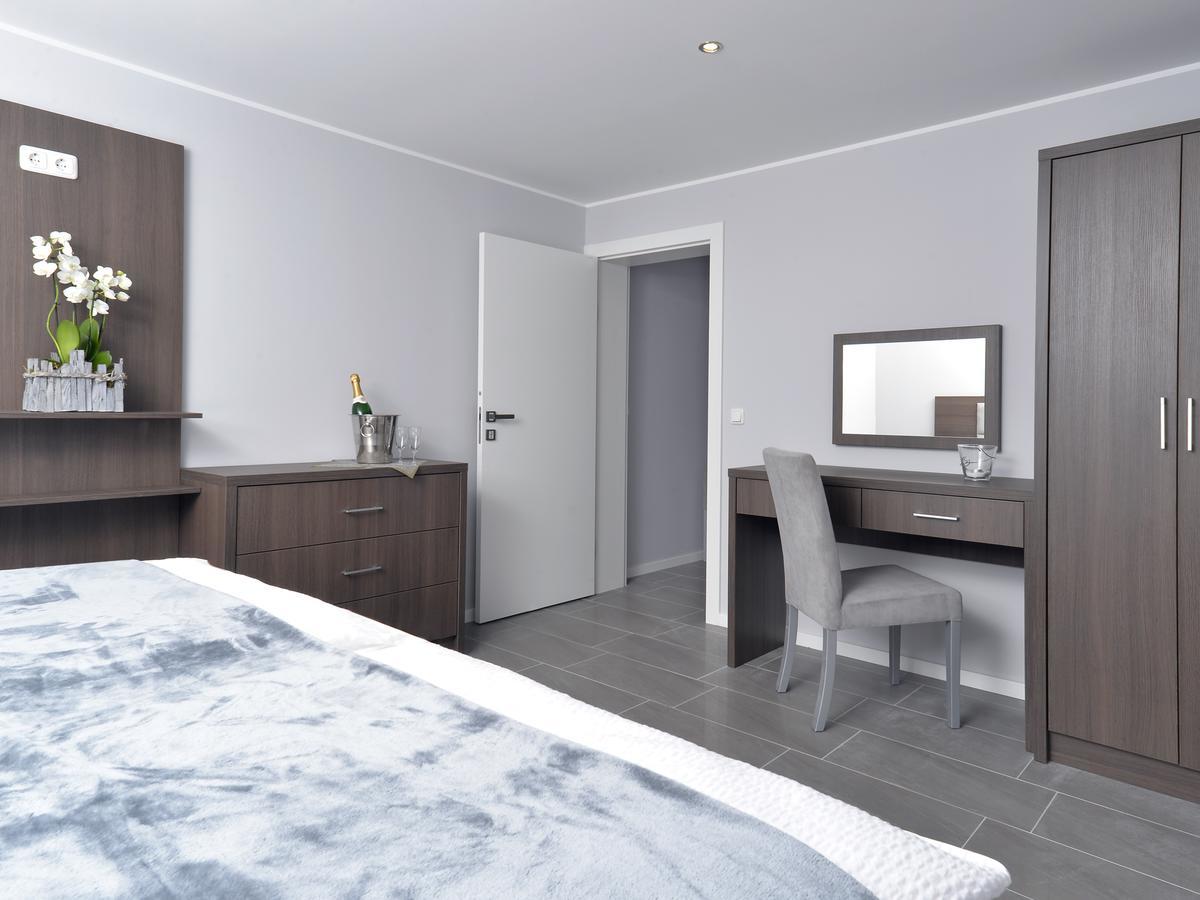 Hotel Zur Eiche Salzkotten Экстерьер фото