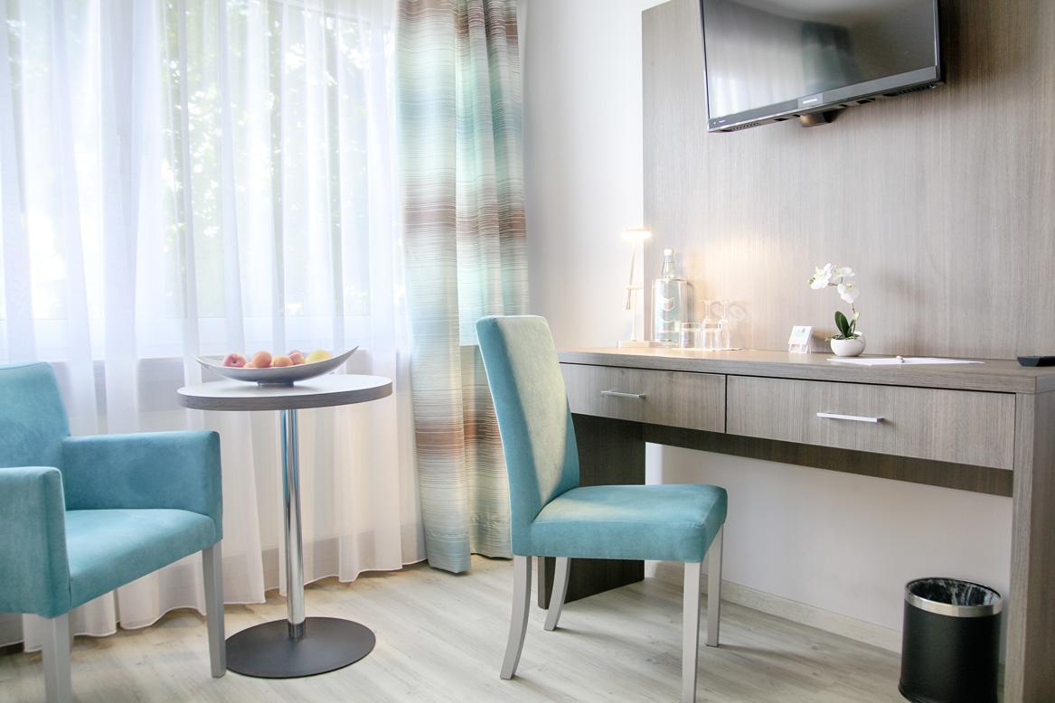 Hotel Zur Eiche Salzkotten Экстерьер фото